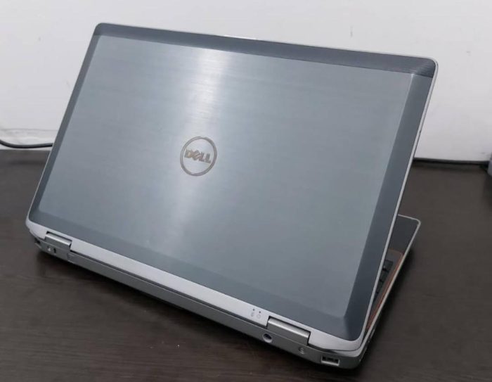 لپ تاپ استوک DELL Lataitude E5530